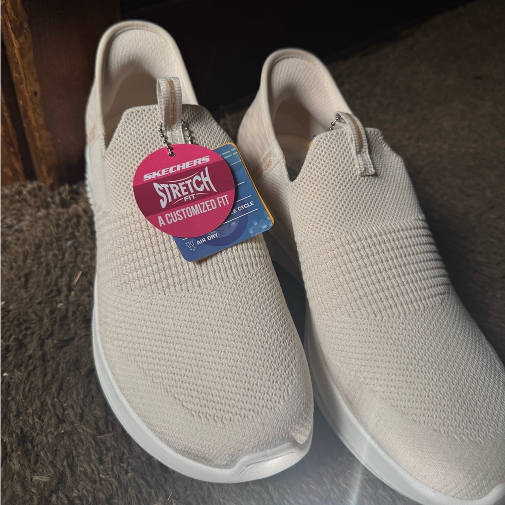 Women Skechers stretch fit.